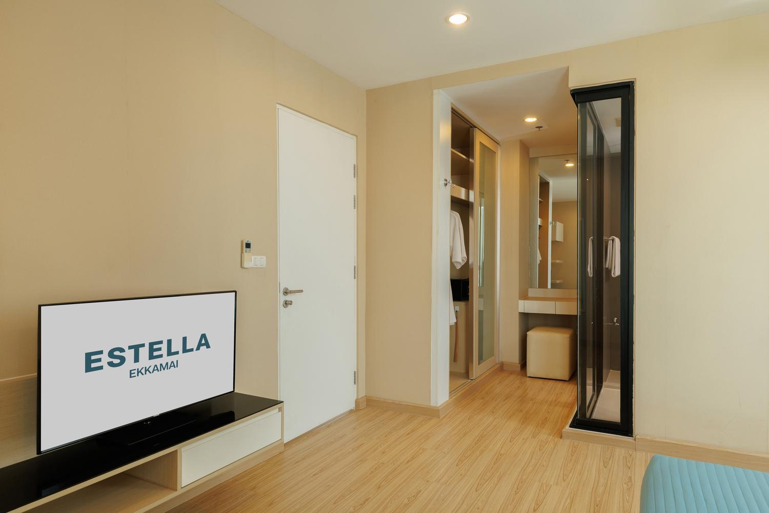 Estella Ekkamai Bangkok Exterior foto