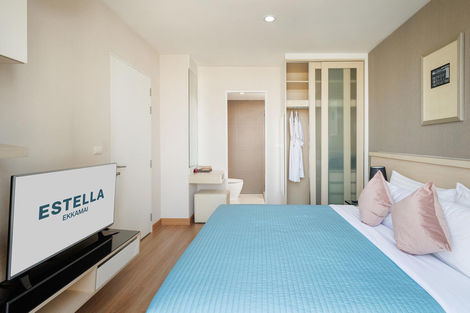 Estella Ekkamai Bangkok Exterior foto