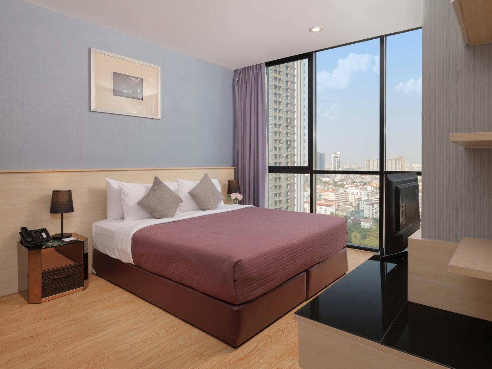 Estella Ekkamai Bangkok Exterior foto