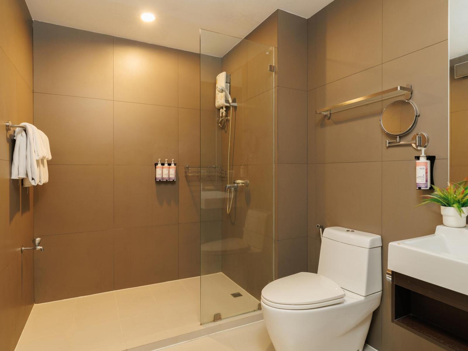 Estella Ekkamai Bangkok Exterior foto